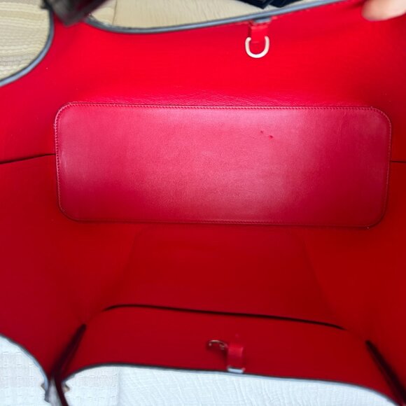 Christian Louboutin Cabarock Crocodile-embossed Leather Tote - Large - Picture 11 of 11